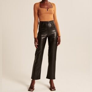 Abercrombie & Fitch Black Vegan Ankle Straight Ultra High Rise in Size 25